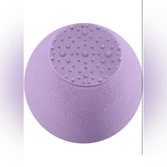 Real Techniques Miracle Skincare Sponge - Picture 5 of 8